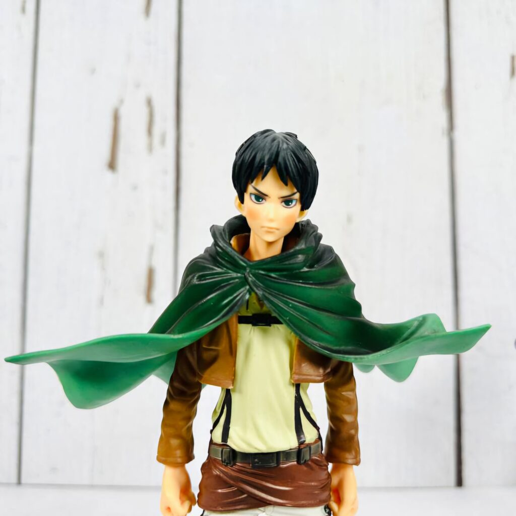 فیگور ارن اتک تایتان