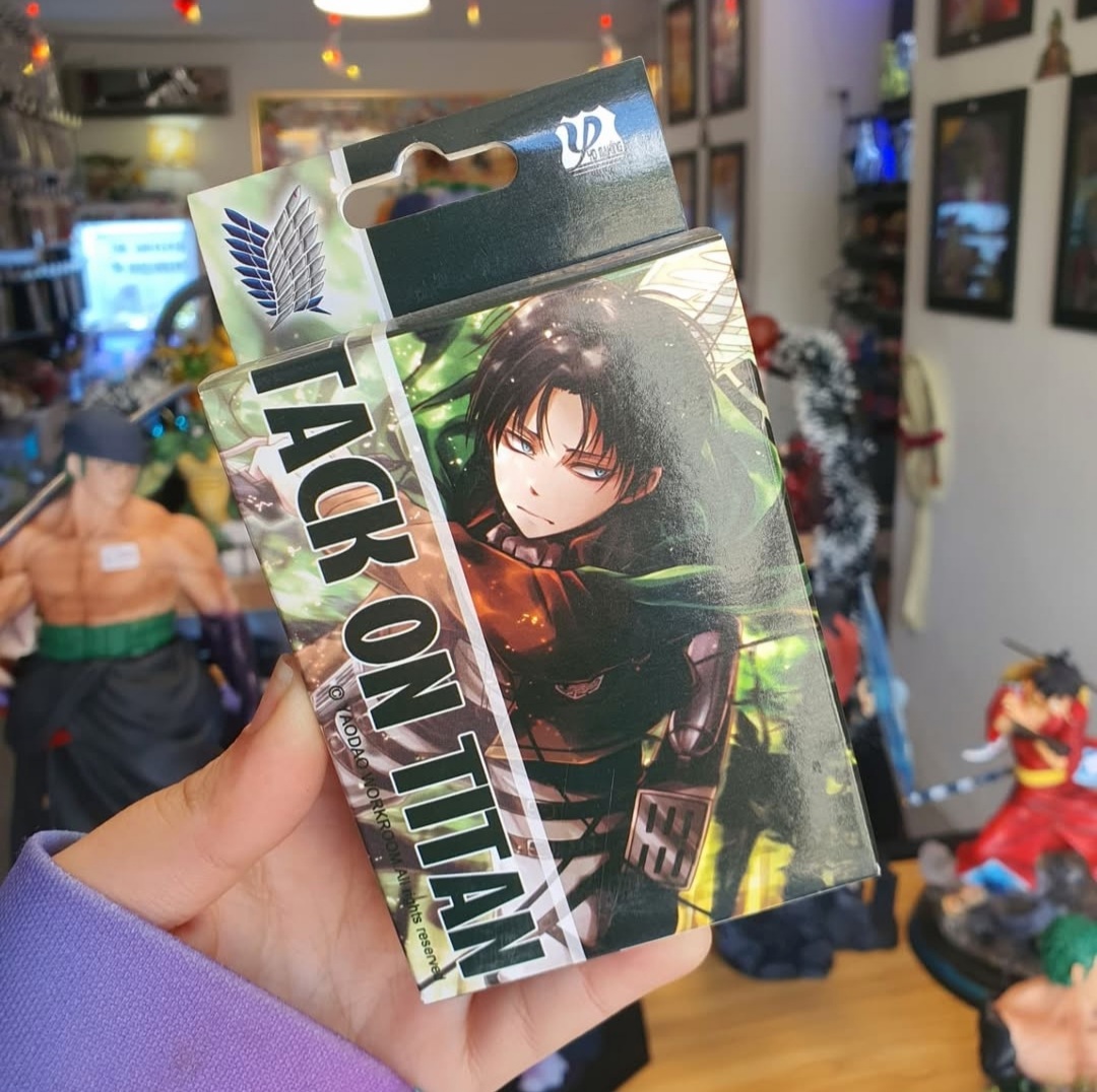 کارت بازی اتک تایتان