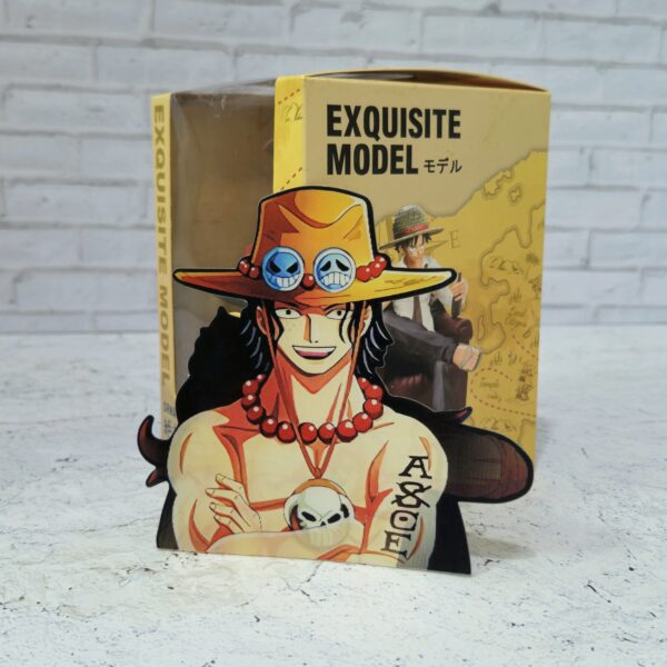 استیکر سه بعدی ایس وان پیس