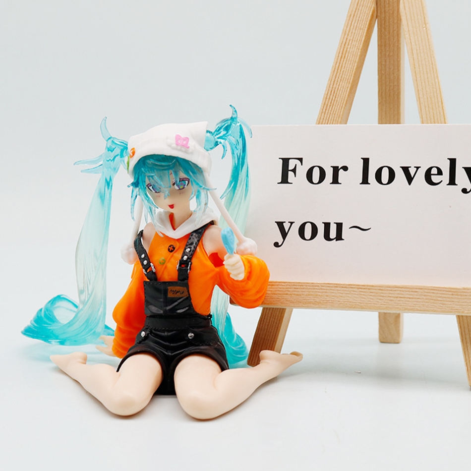 فیگور نشسته هاتسونه میکو