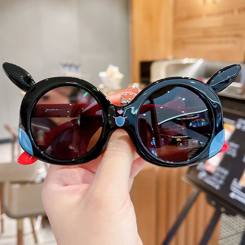 عینک پیکاچو پوکمون