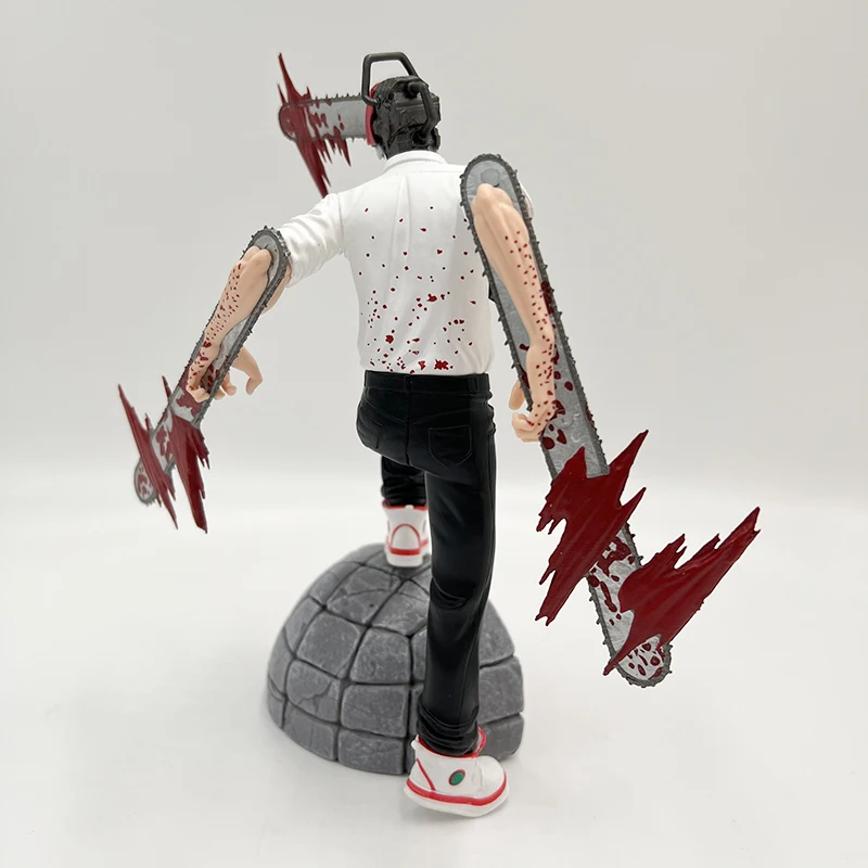 فیگور دنجی مرد اره ای